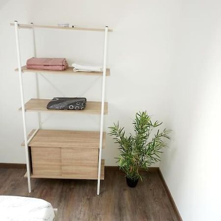 T2 Cosy Vieux Montlucon Apartman Kültér fotó